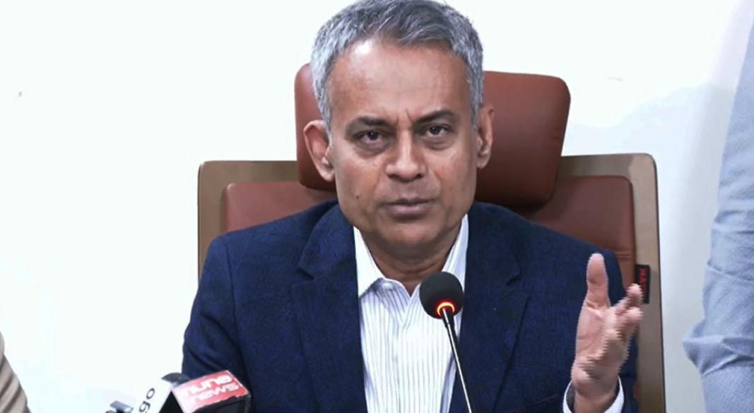 সড়ক পরিবহণ ও সেতুমন্ত্রী শেখ রবিউল আলম। ফাইল ছবি