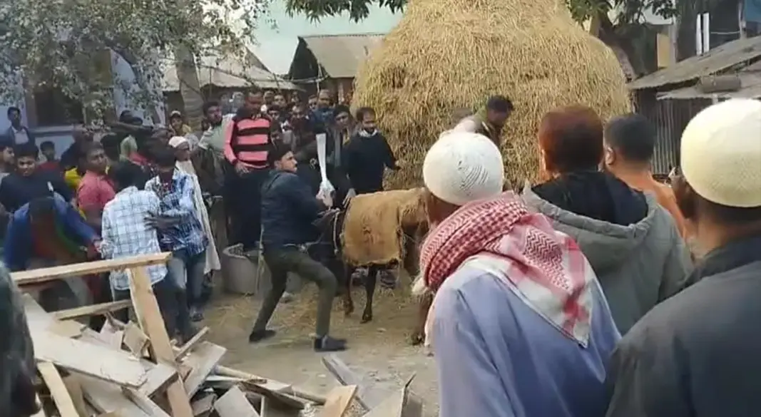 নওগাঁয় জামায়াত ও বিএনপির নেতাকর্মীদের মধ্যে সংঘর্ষের ঘটনা ঘটেছে।