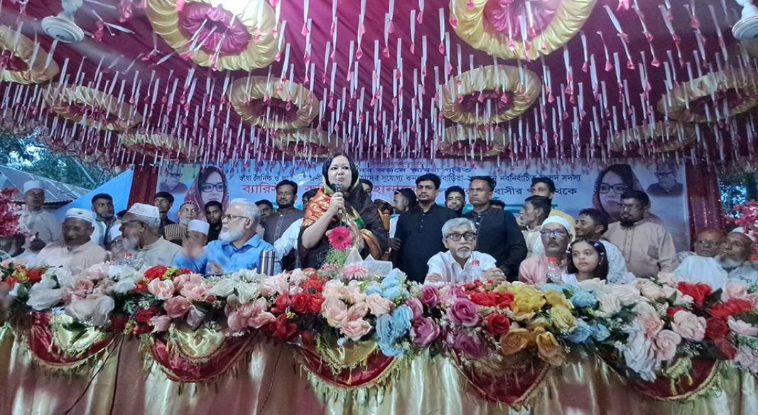 বিজয়নগর উপজেলার ইসলামপুরে নিজ গ্রামবাসীর আয়োজনে গণসংবর্ধনা অনুষ্ঠানে প্রধান অতিথির বক্তব্য দেন ব্যারিস্টার রুমিন ফারহানা