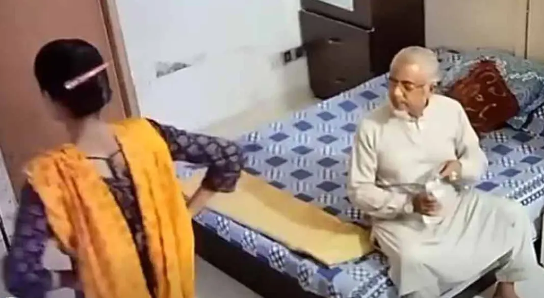 ভাইরাল ভিডিওর দৃশ্য। ছবি : সংগৃহীত