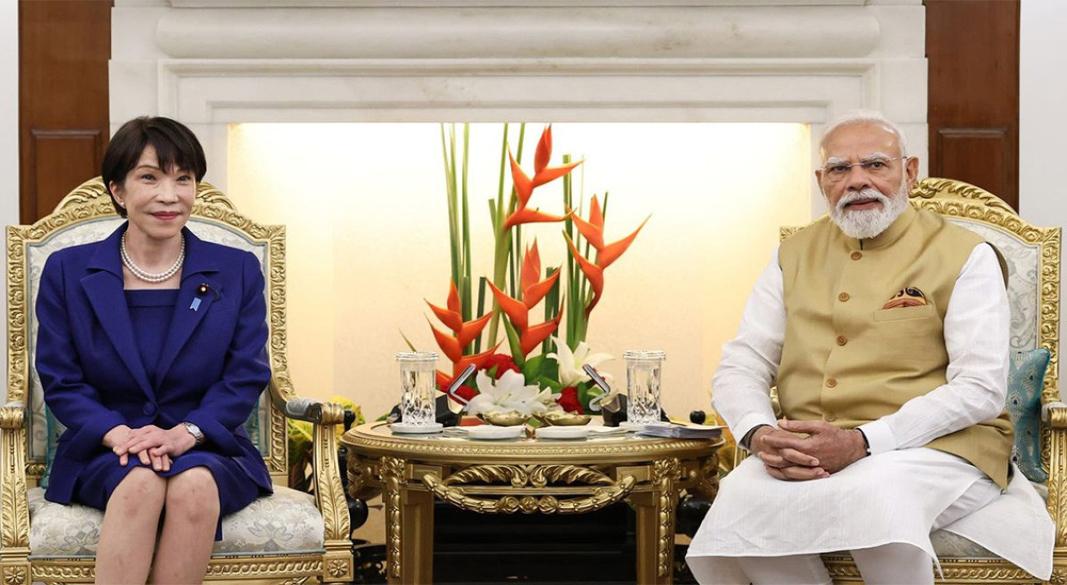 জাপানের প্রধানমন্ত্রী সানায়ে তাকাইচি ও ভারতের প্রধানমন্ত্রী নরেন্দ্র মোদি।