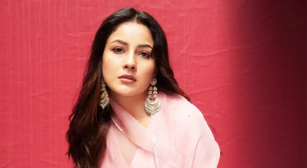 অভিনেত্রী ও মডেল শেহনাজ গিল