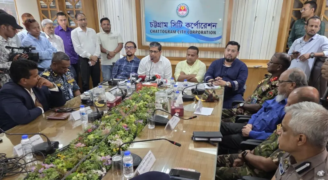 চট্টগ্রাম সিটি কর্পোরেশনের সম্মেলন কক্ষে মতবিনিময় সভায় বক্তব্যে দেন স্থানীয় সরকার প্রতিমন্ত্রী মীর শাহে আলম।