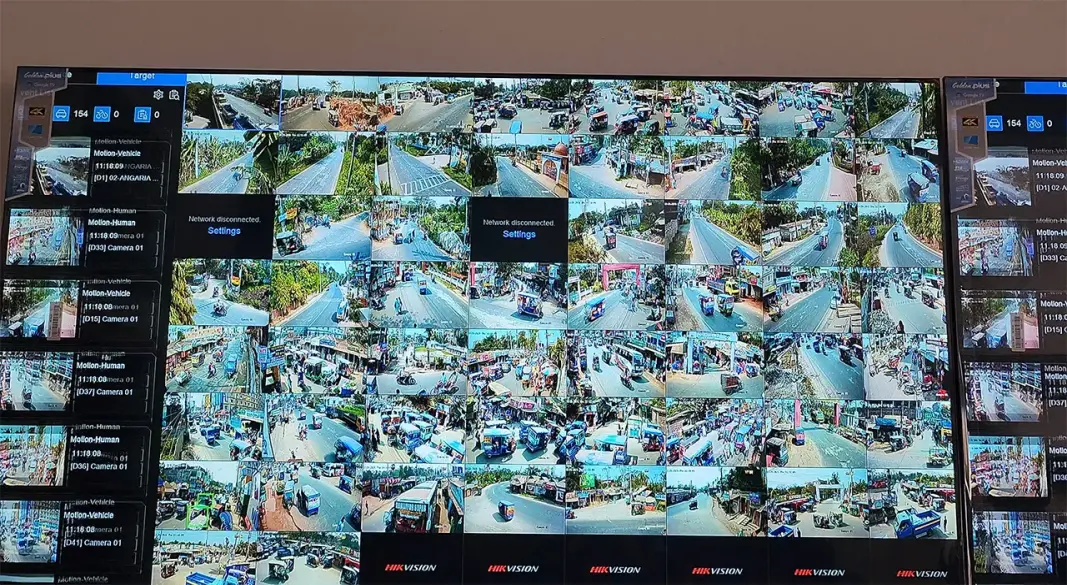 শরীয়তপুর শহরের প্রায় ১৪ কিলোমিটার এলাকাজুড়ে বসানো হয়েছে ১২০টি সিসি ক্যামেরা।