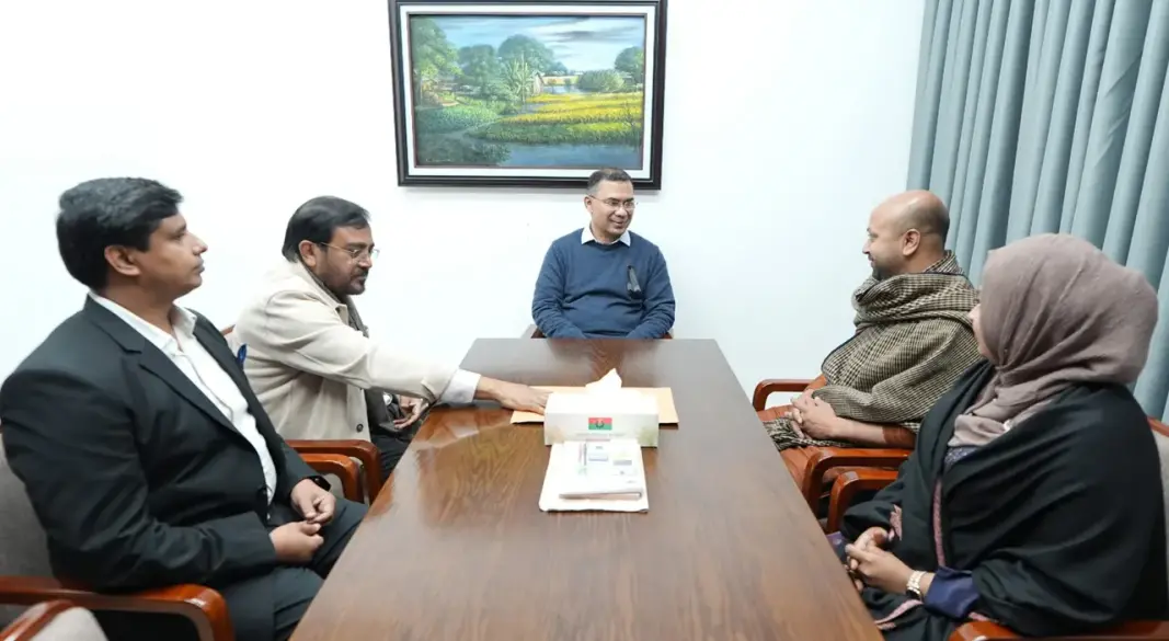 তারেক রহমানের সঙ্গে বৈঠক করেন আমার বাংলাদেশ (এবি) পার্টির প্রতিনিধিরা। ছবি : সংগৃহীত