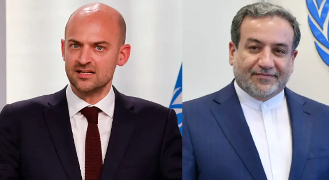 ফ্রান্সের পররাষ্ট্রমন্ত্রী জাঁ-নোয়েল বারো ও ইরানের পররাষ্ট্রমন্ত্রী আব্বাস আরাঘচি। ছবি : সংগৃহীত