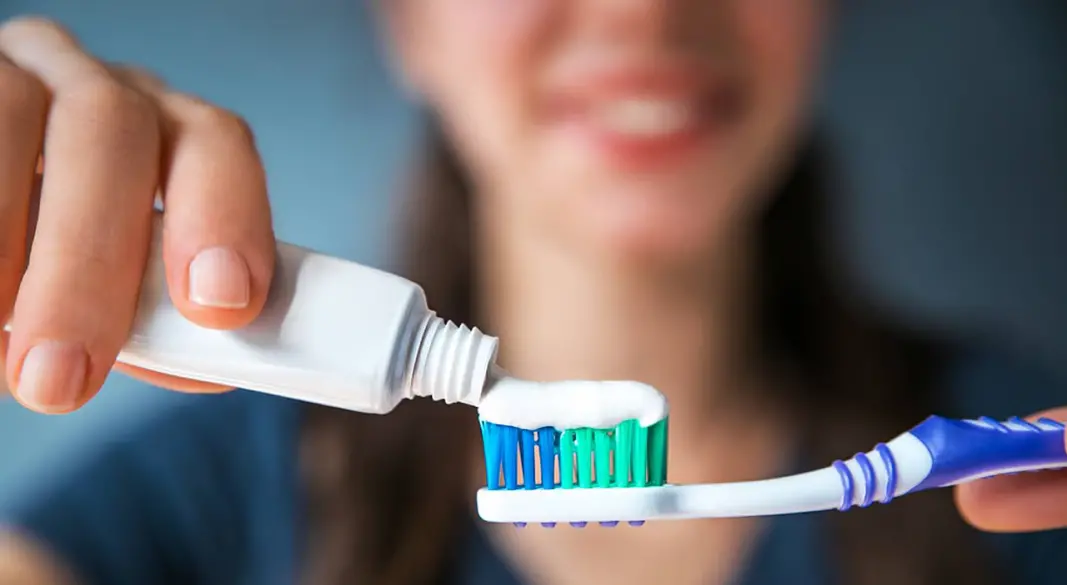 প্রতিদিন ব্যবহার করলেও অনেকেই জানেন না, কখন সময় হয় পুরোনো টুথব্রাশ বদলে নতুনটি ব্যবহার করার | ছবি : সংগৃহীত