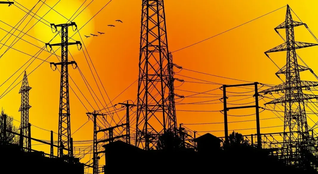 বিদ্যুতের লাইন। ছবি : সংগৃহীত