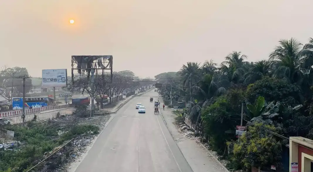 ঢাকা-চট্টগ্রাম মহাসড়ক।