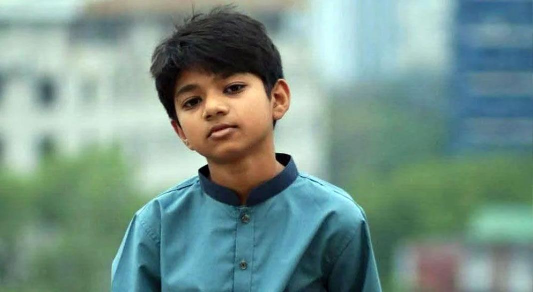ইশায়াত শাহরিয়ার অপ্রতীম