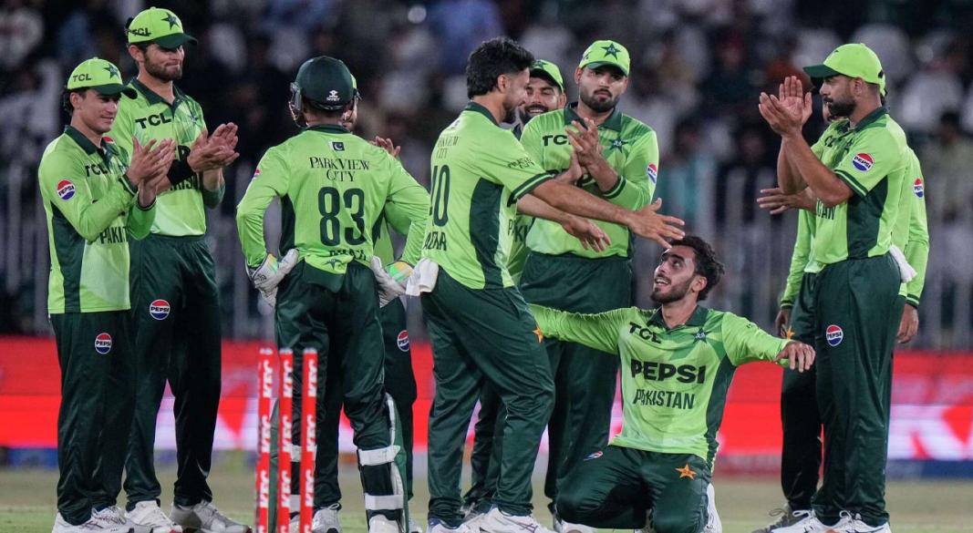 অভিষেকেই পাঁচ উইকেট তুলেছেন পাকিস্তানের মিনহাস। ছবি : সংগৃহীত