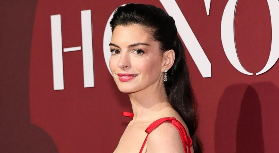 হলিউড অভিনেত্রী অ্যান হ্যাথাওয়ে। সংগৃহীত ছবি।