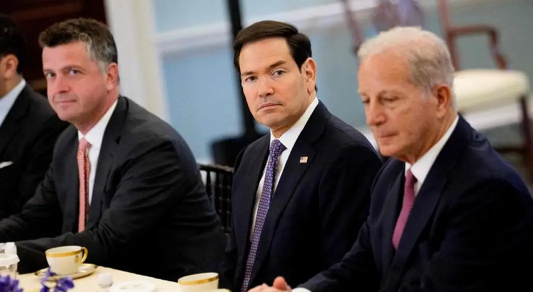 ইসরায়েল-লেবাননের প্রথম বৈঠকে প্রতিনিধিরা। ছবি : সংগৃহীত