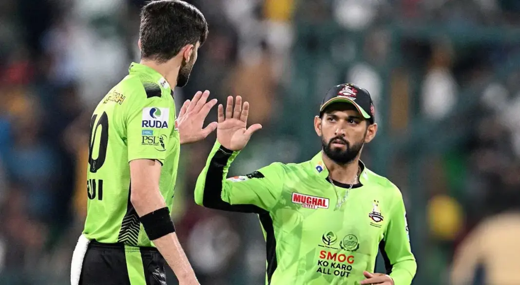 সিকান্দার রাজা ও শাহিন শাহ আফ্রিদি। ছবি: সংগৃহীত