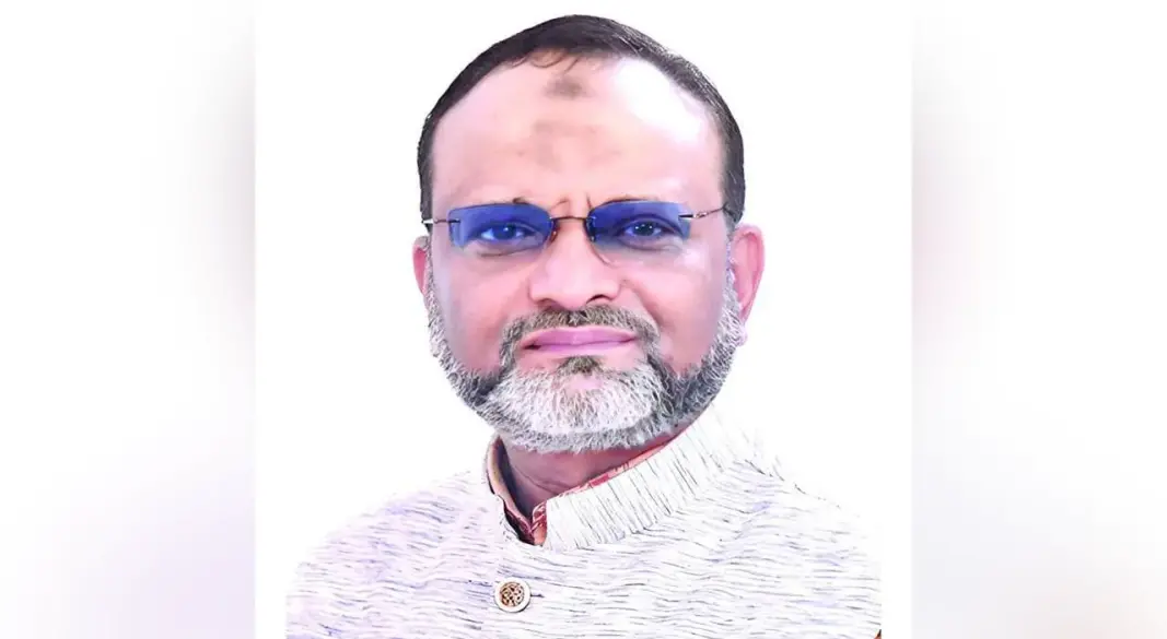 ঢাবি ভিসি অধ্যাপক ড. নিয়াজ আহমদ খান। ছবি : সংগৃহীত