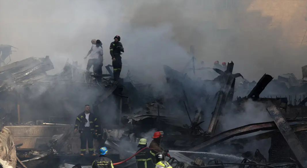 ইসরায়েলের হামলায় ক্ষতিগ্রস্ত লেবাননের একটি স্থাপনা। ছবি : সংগৃহীত