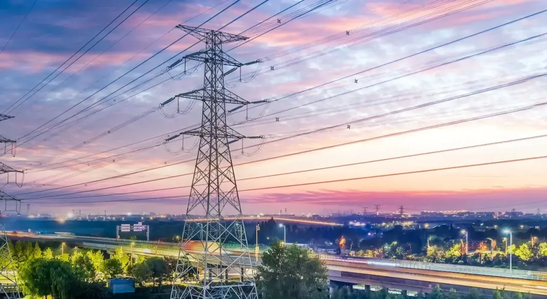 বিদ্যুৎ বিতরণ লাইন। ছবি : সংগৃহীত