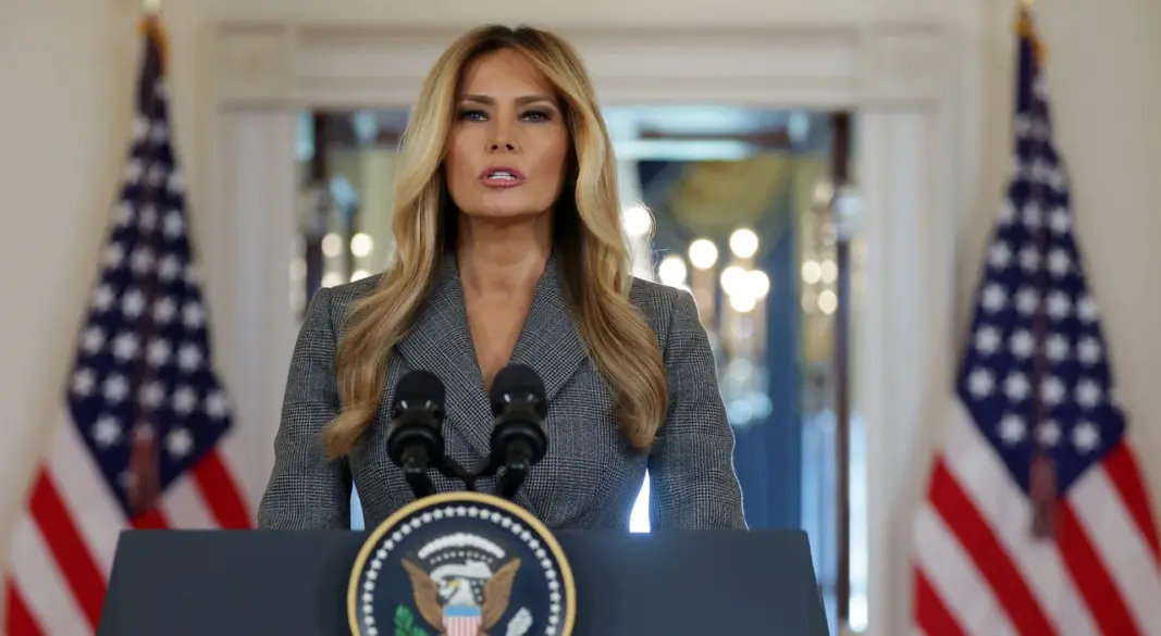 হোয়াইট হাউসে বক্তব্য দিচ্ছেন মেলানিয়া ট্রাম্প। ছবি : সংগৃহীত