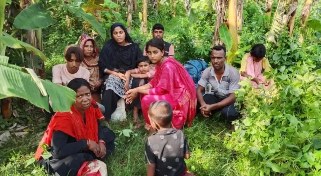 আটককৃত নারী ও শিশুরা। ছবি- সংগৃহীত
