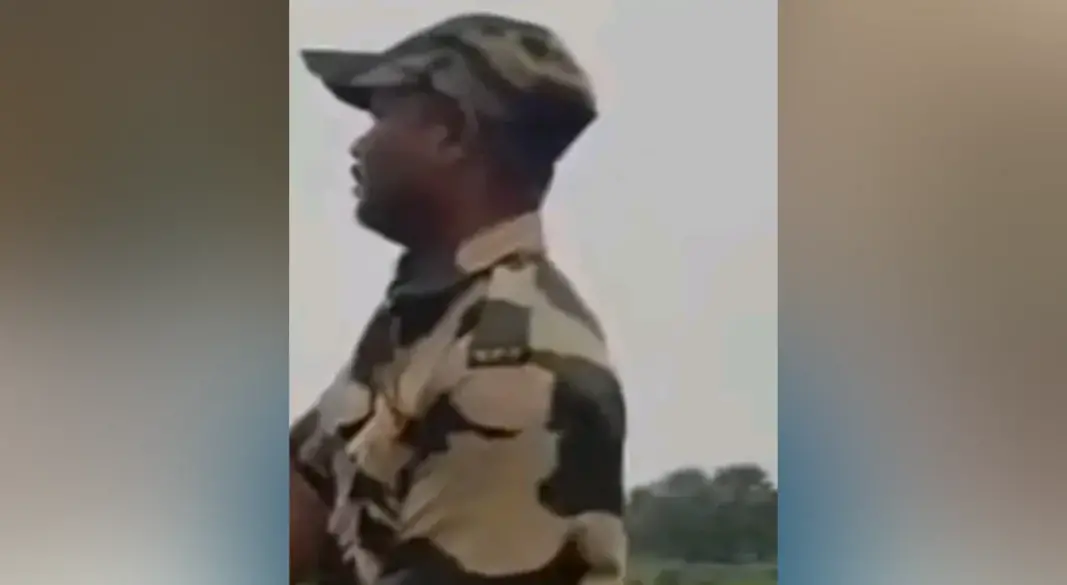 আটক বিএসএফ সদস্য। ছবি : সংগৃহীত